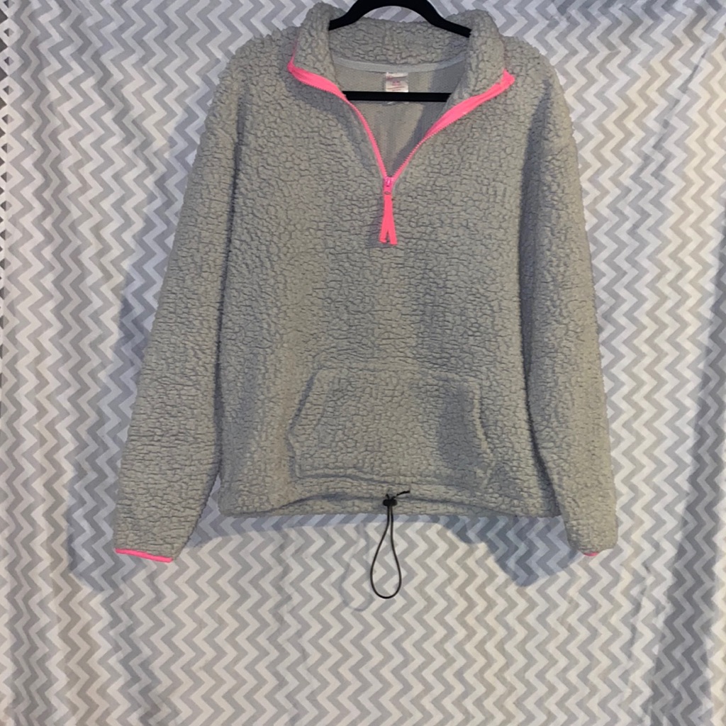 Fluffy Pull Over